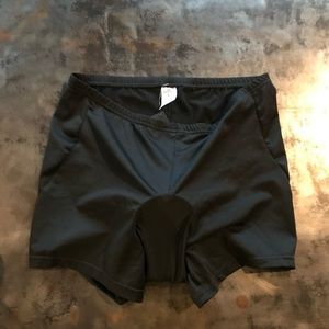 NWT cycling shorts large